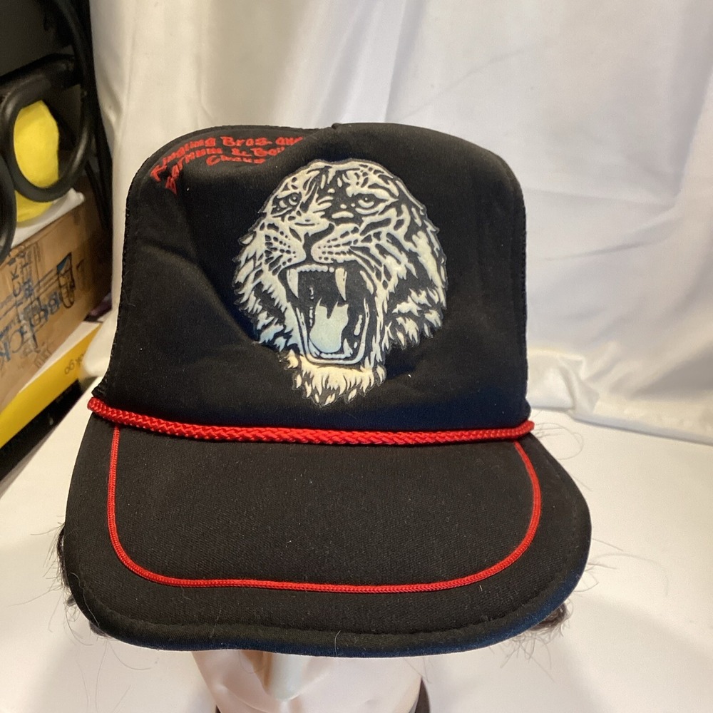 Ringling Bros And Barnum and Bailey Hat Cap Snapback Black Trucker Circus VTG